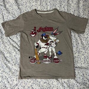 RARE | VINTAGE | Looney Tunes Bugs Bunny Indians Baseball Tee Shirt